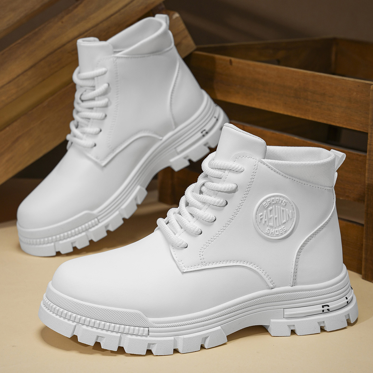 Men Shoes Type - أحذية رجالية عصرية بيضاء لجميع المواسم