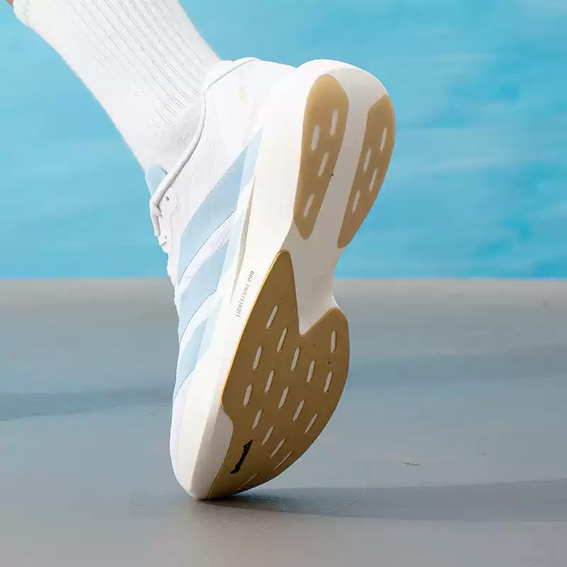 أحذية رياضية للرجال من أديداس، - مراجعة Men'S Shoes Half Cut وسعره