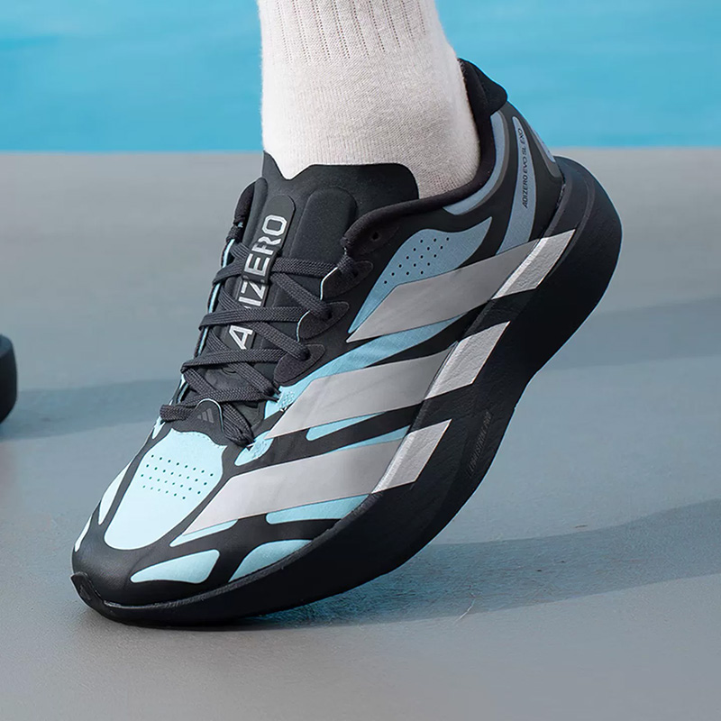 أحذية رياضية للرجال من أديداس، - مراجعة Men'S Shoes Half Cut وسعره