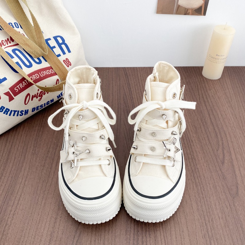 أحذية نسائية جديدة على الطراز  - مراجعة Canvas Sneaker High وسعره