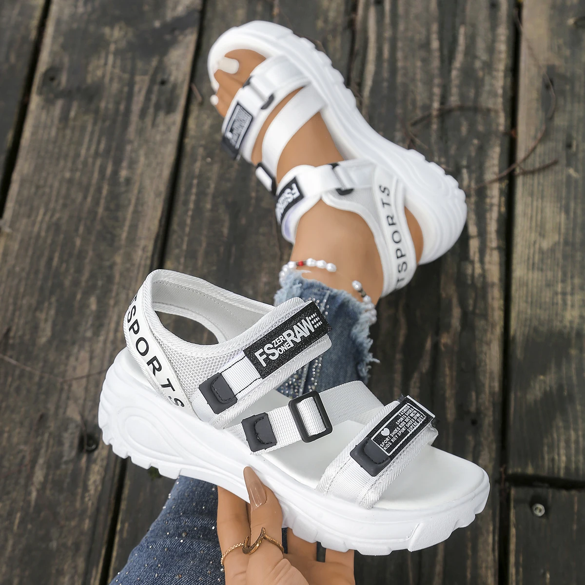 المرأة منصة صندل خشبي صيف جديد - مراجعة Velcro Strap Sandal وسعره