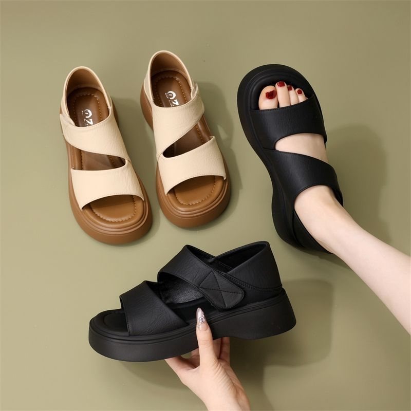 صنادل نسائية مسطحة مريحة جديدة - مراجعة Velcro Strap Sandal وسعره