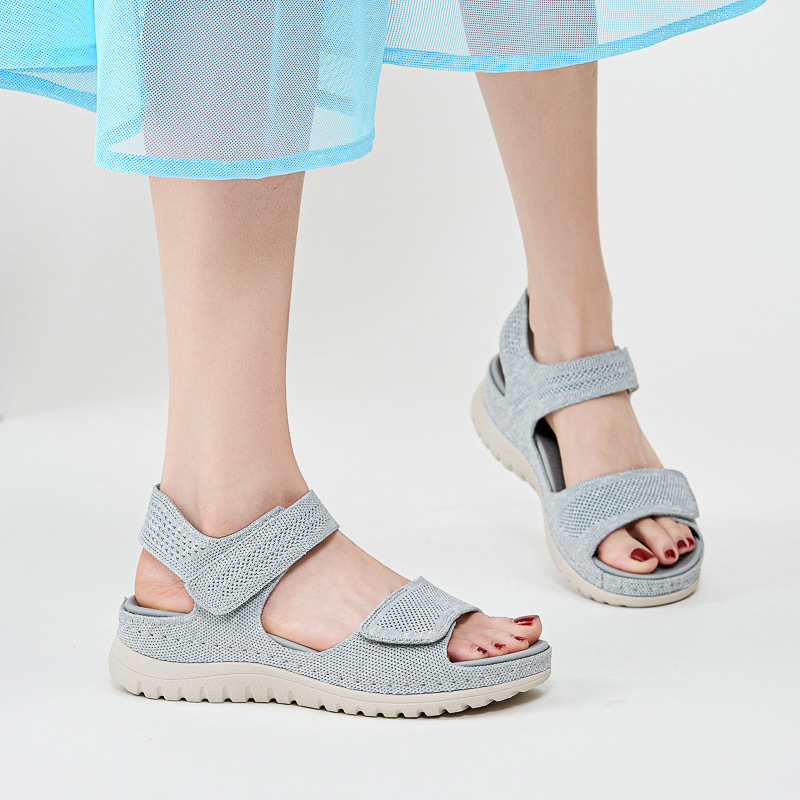 صنادل رياضية نسائية محبوكة بشب - مراجعة Velcro Strap Sandal وسعره